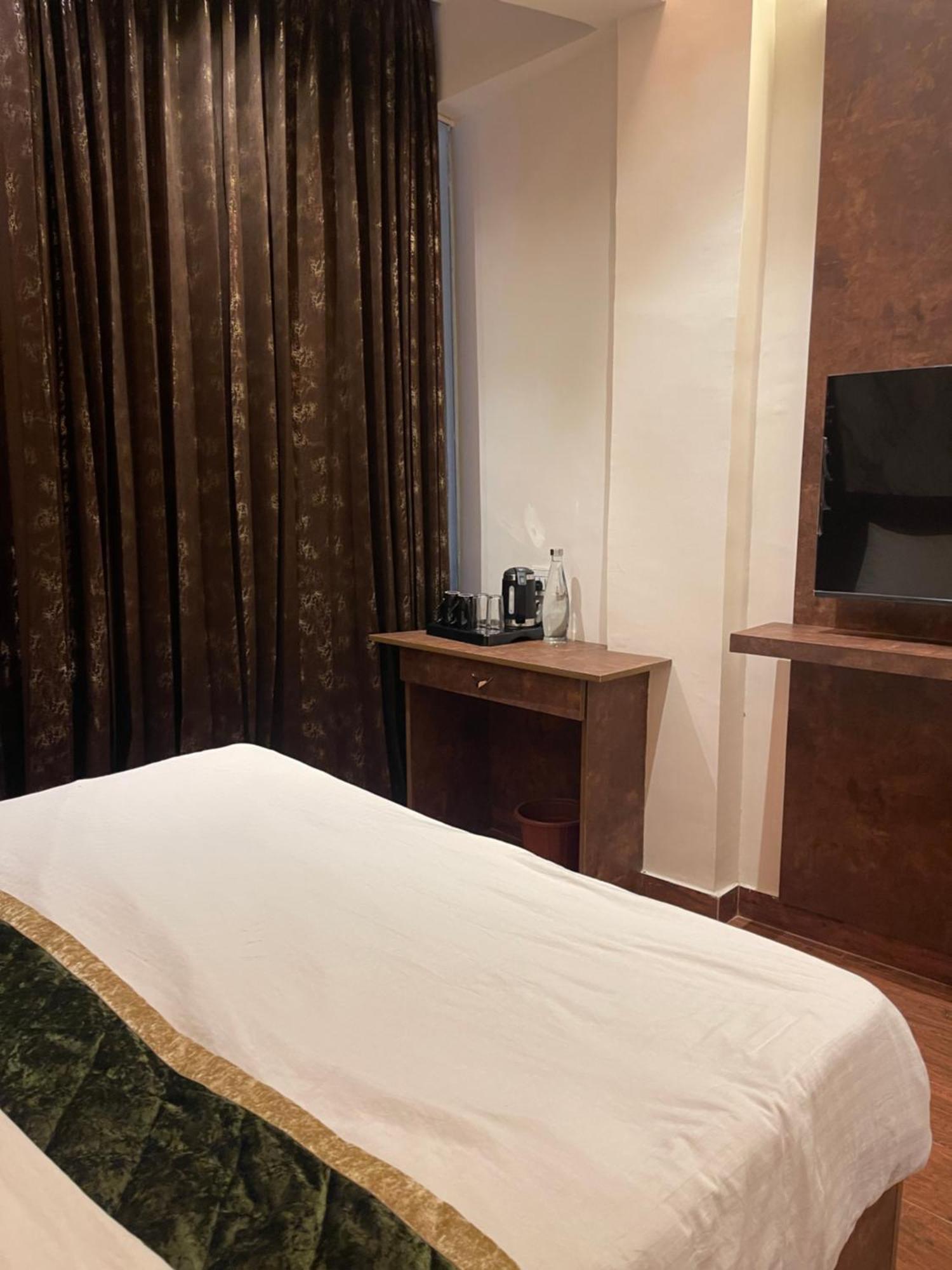 העיר בנגלור The Taaj Inn מראה חיצוני תמונה